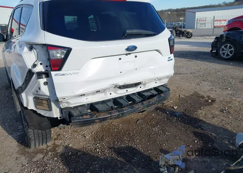 2018 Ford Escape Se из США, поврежденный, VIN 1FMCU9GD4JUA11734